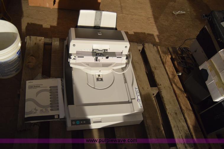 image for item BL9870 Fijitsu FI-6770 image scanner