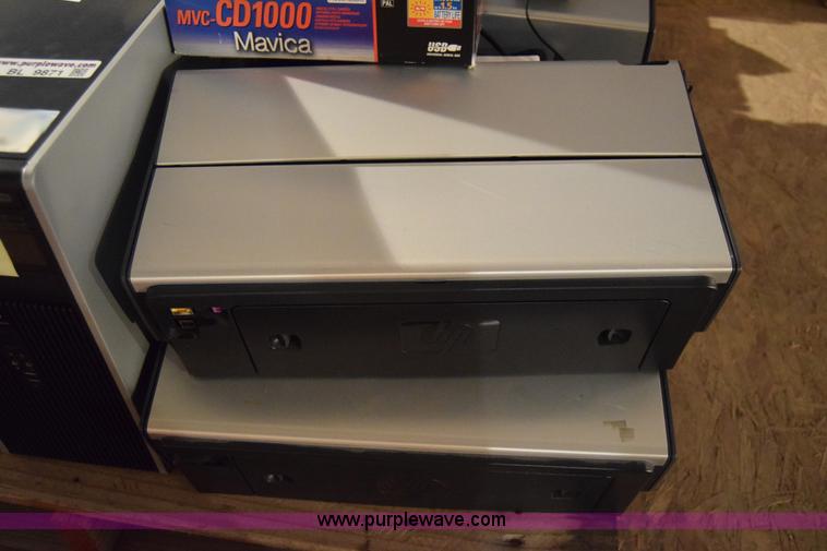 image for item BL9871 Assorted electronics