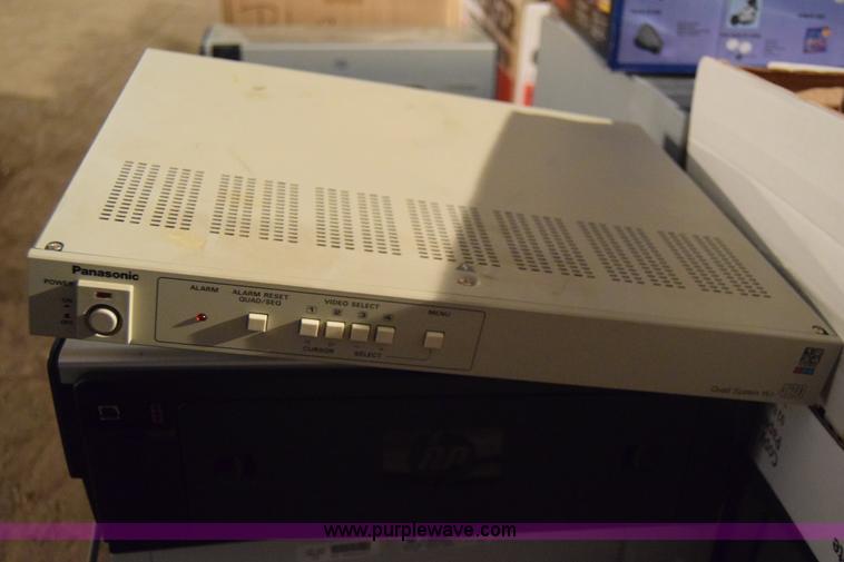 image for item BL9871 Assorted electronics