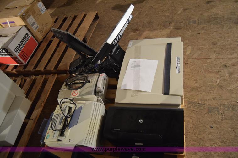 image for item BL9876 Assorted electronics