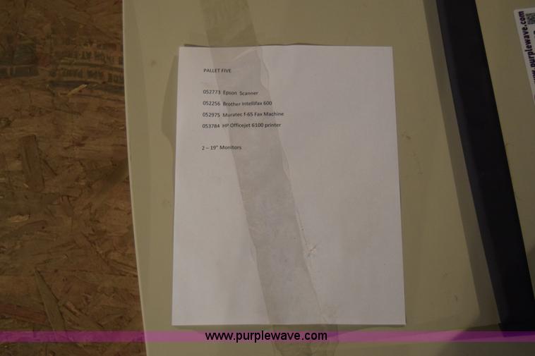 image for item BL9876 Assorted electronics