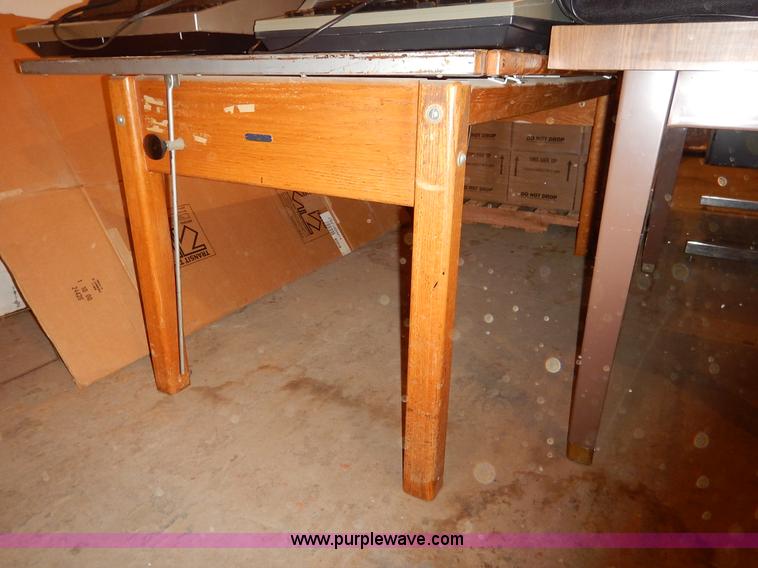 image for item BT9685 (4) tables