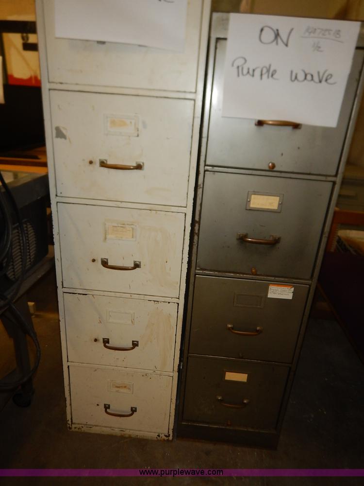 image for item BT9686 Assorted electronics