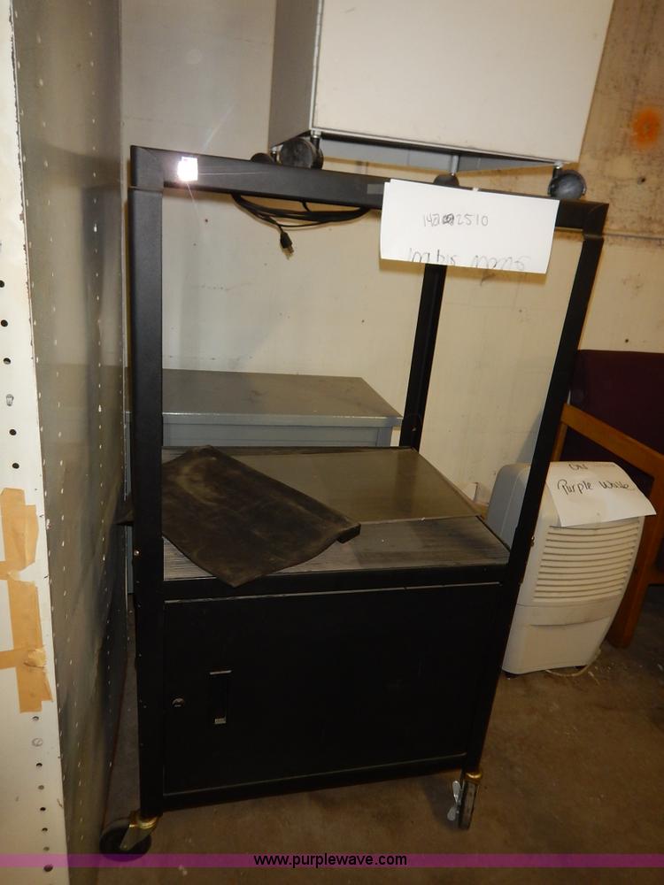 image for item BT9686 Assorted electronics