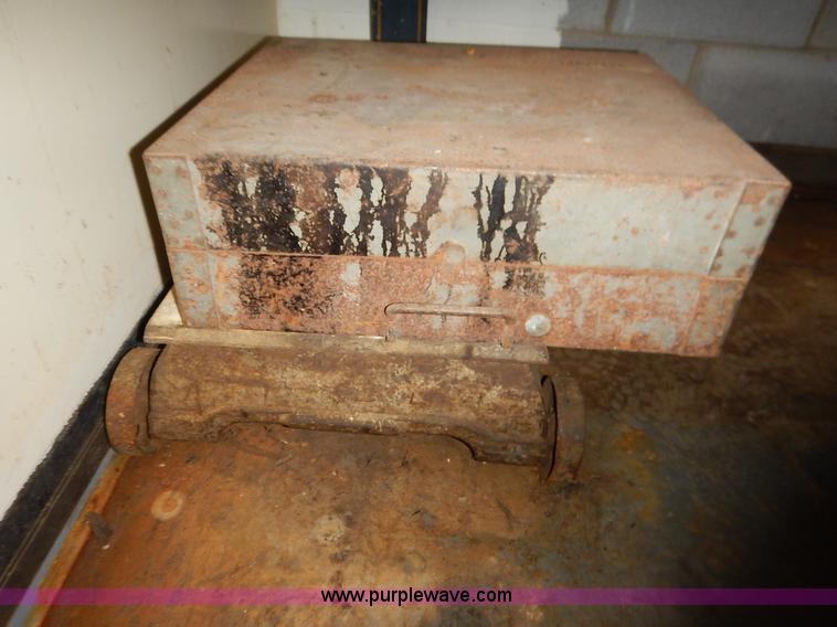 image for item BT9687 (2) scales