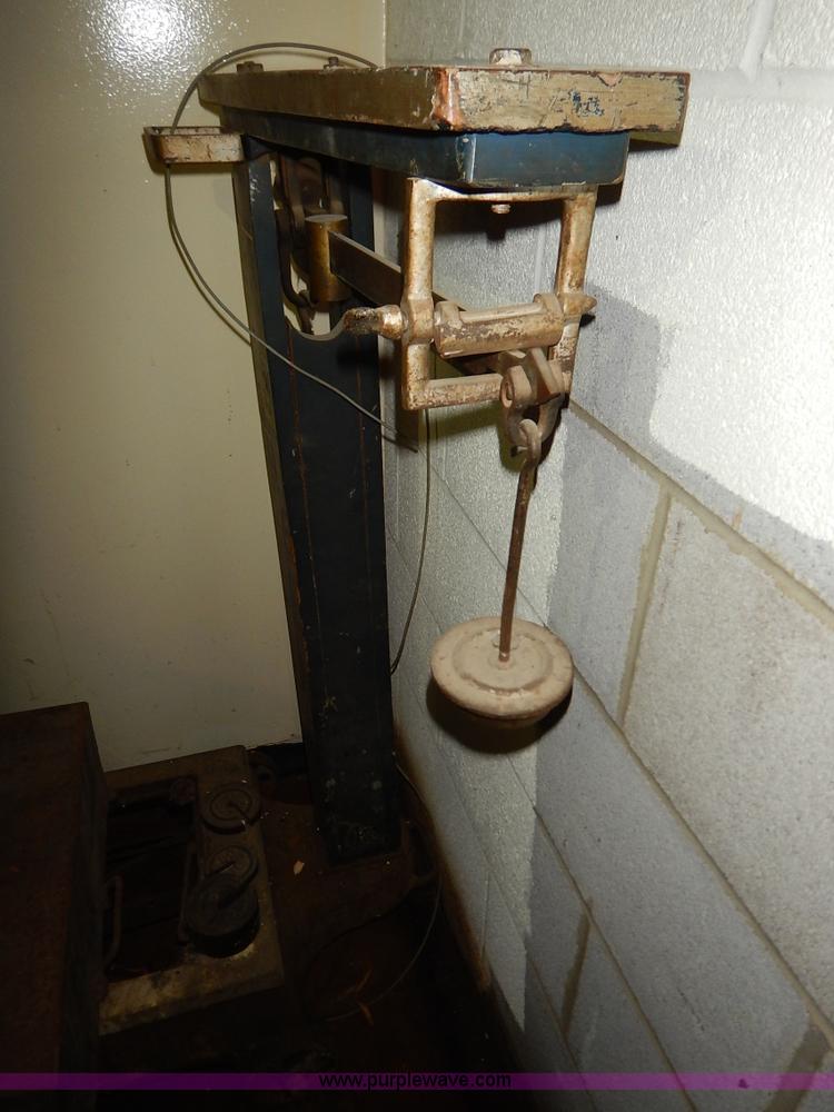 image for item BT9687 (2) scales