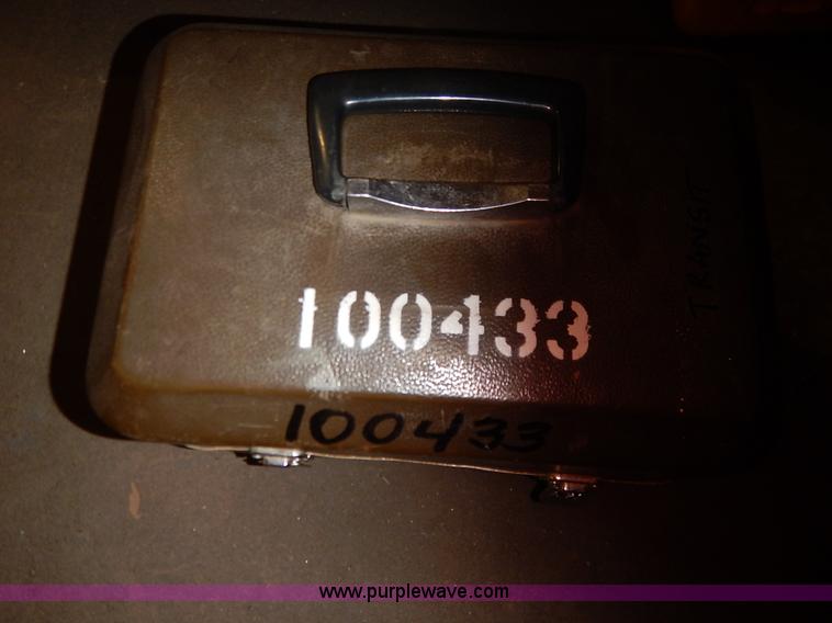 image for item BT9688 Assorted tools