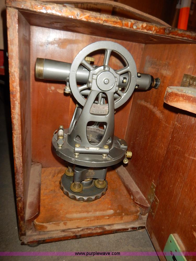 image for item BT9688 Assorted tools