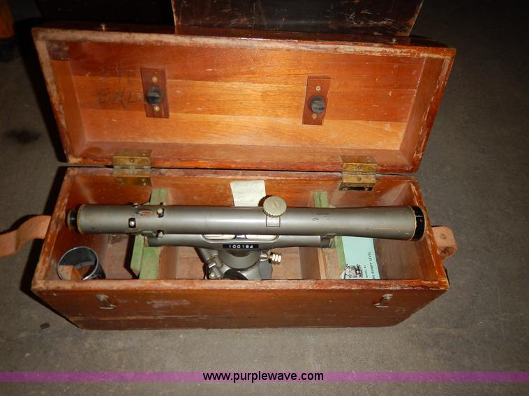 image for item BT9688 Assorted tools