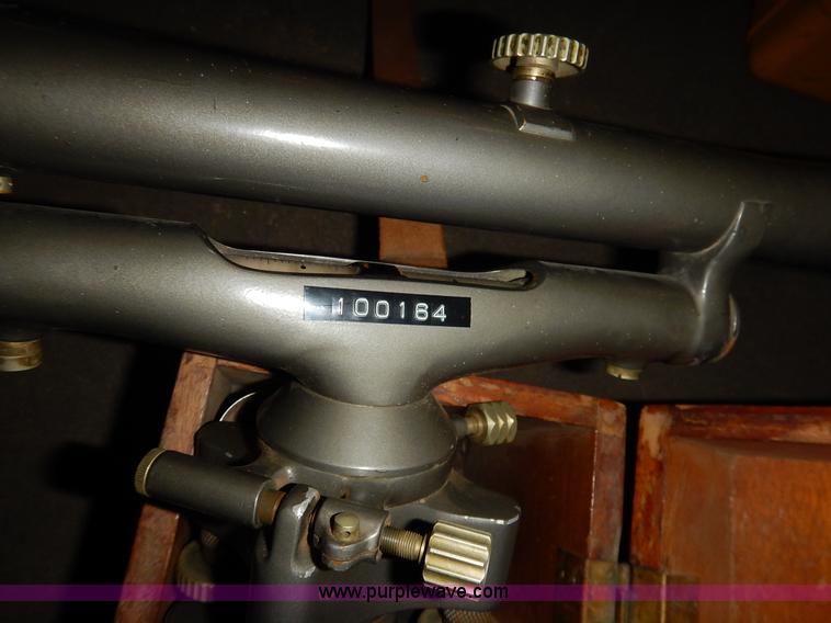 image for item BT9688 Assorted tools