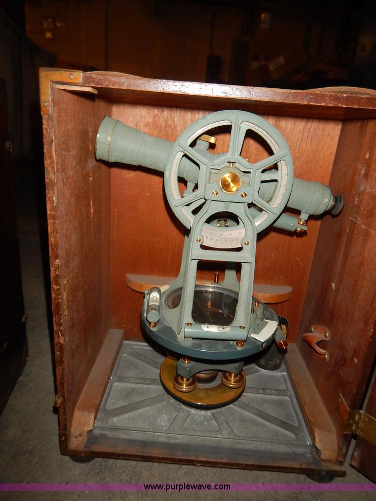 image for item BT9688 Assorted tools