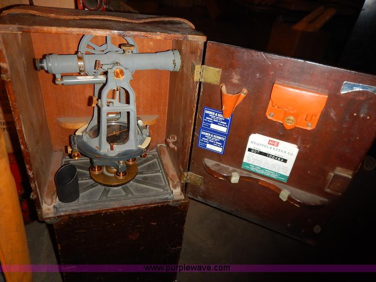 image for item BT9688 Assorted tools