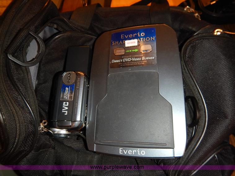 image for item BT9690 Assorted electronics