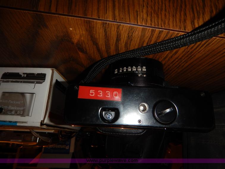 image for item BT9690 Assorted electronics