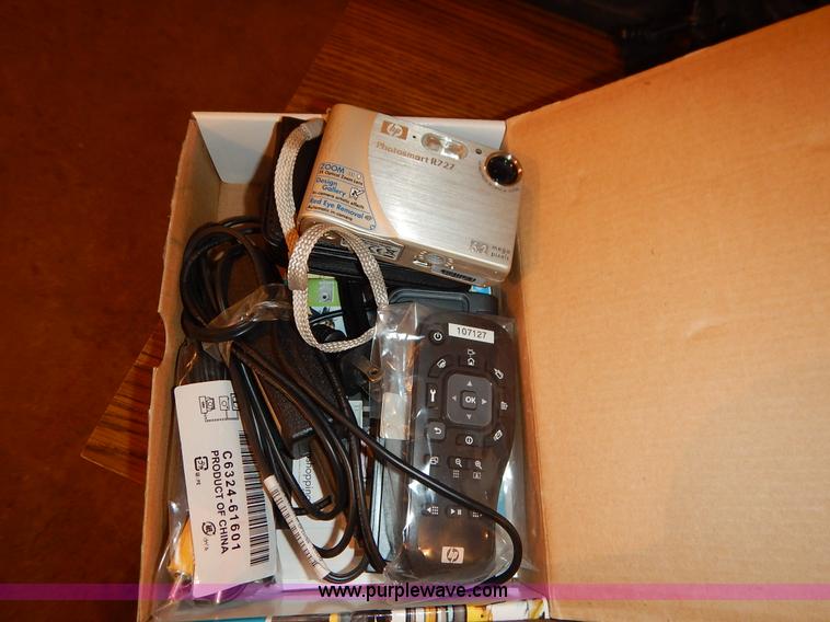 image for item BT9690 Assorted electronics