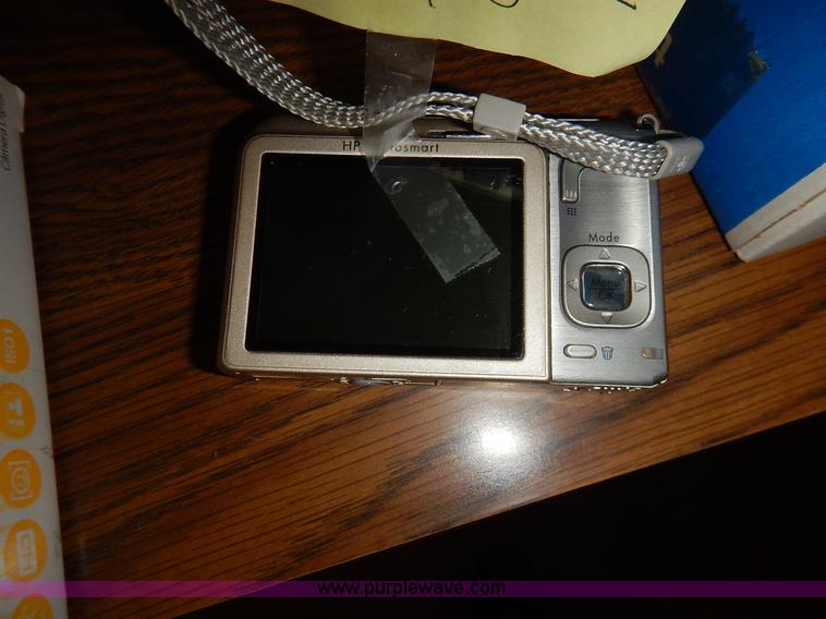 image for item BT9690 Assorted electronics