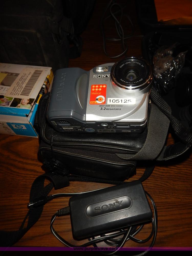 image for item BT9690 Assorted electronics