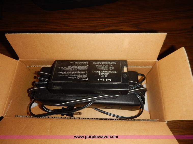 image for item BT9690 Assorted electronics