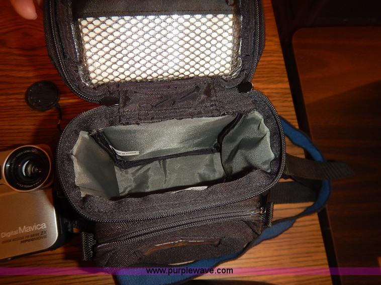 image for item BT9690 Assorted electronics