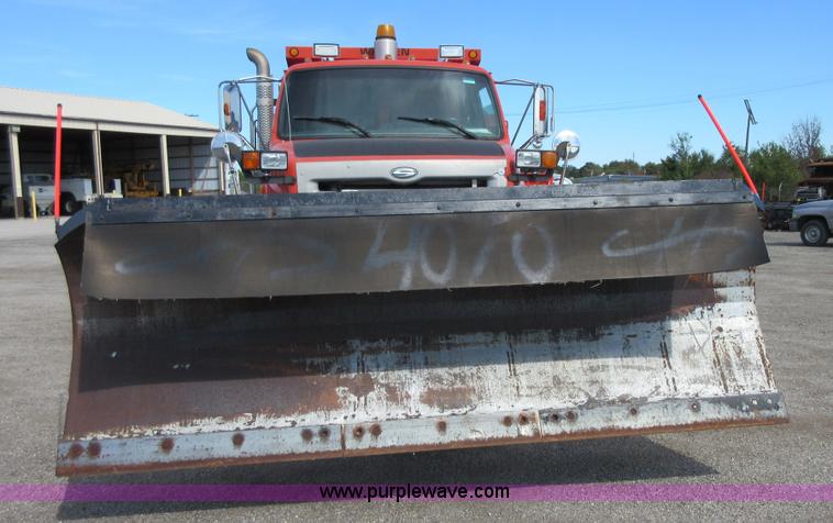 image for item I1948 2001 Sterling LT7500 dump truck