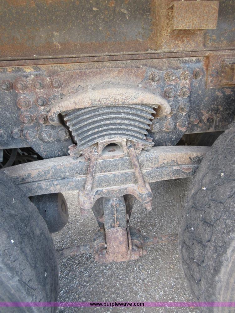 image for item I1948 2001 Sterling LT7500 dump truck