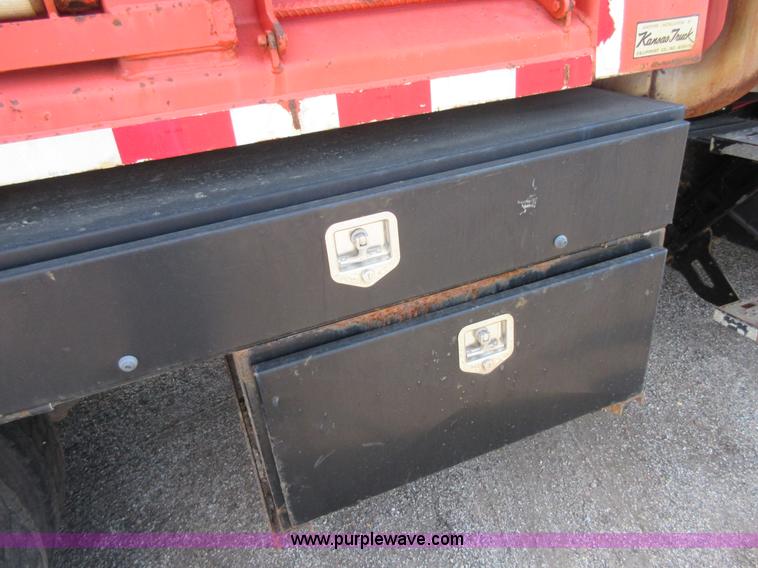 image for item I1948 2001 Sterling LT7500 dump truck