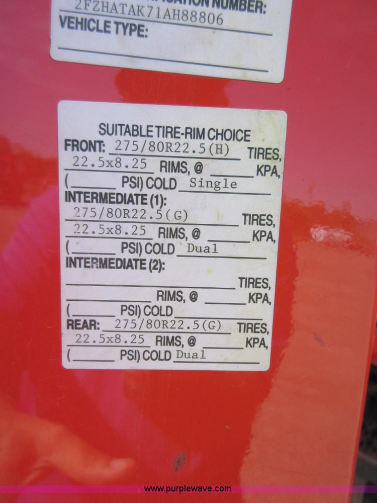 image for item I1948 2001 Sterling LT7500 dump truck