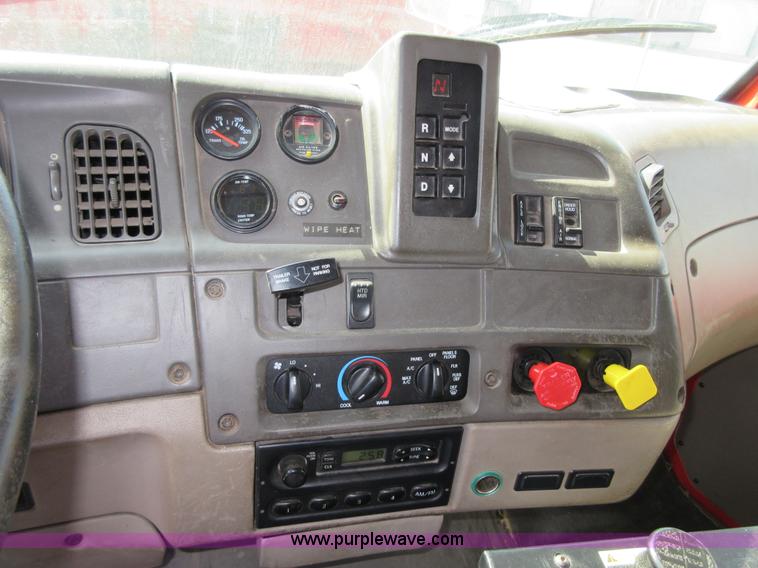 image for item I1948 2001 Sterling LT7500 dump truck