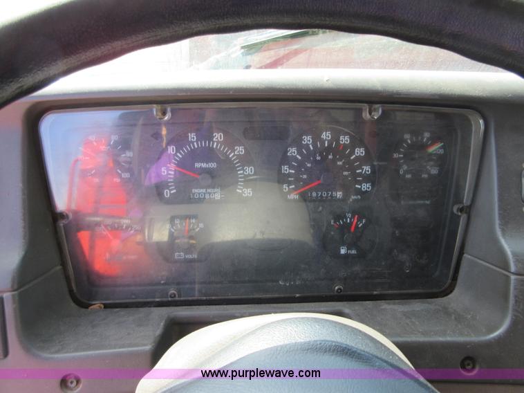 image for item I1948 2001 Sterling LT7500 dump truck