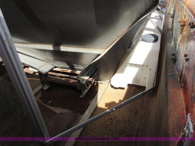 image for item I1948 2001 Sterling LT7500 dump truck