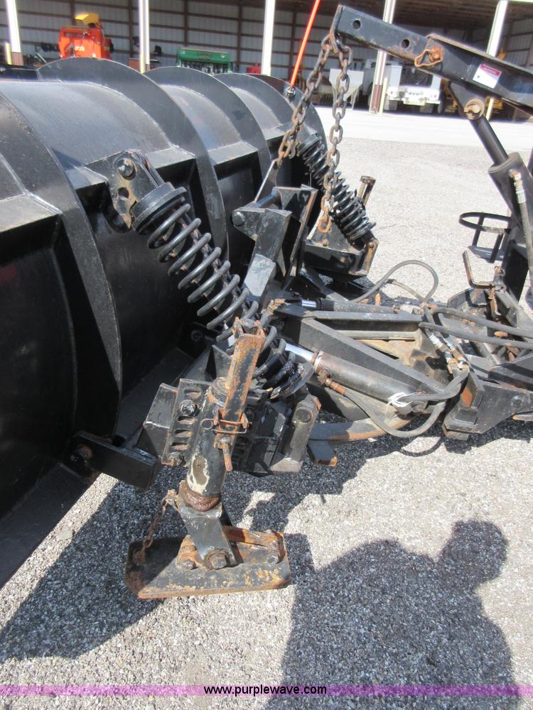 image for item I1949 1999 International 4900 dump truck