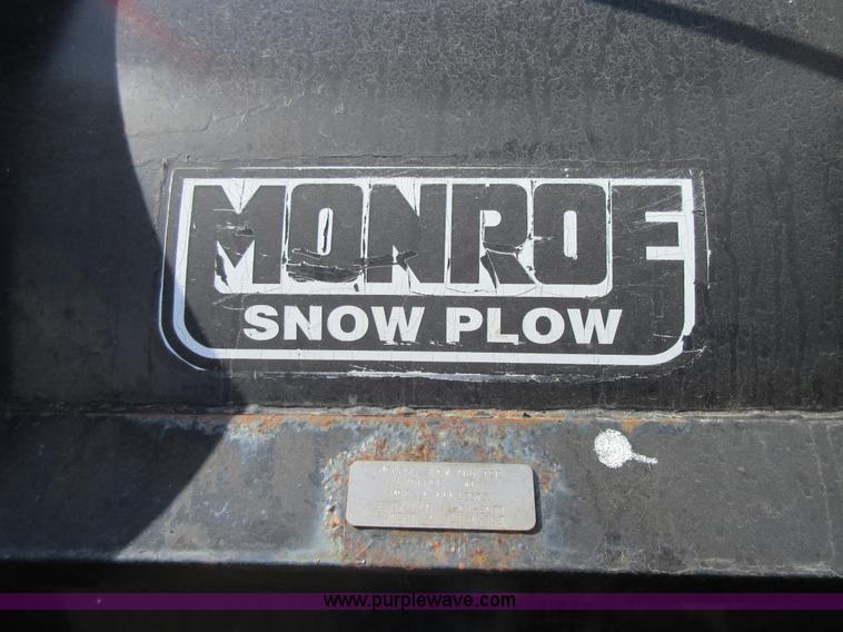 image for item I1949 1999 International 4900 dump truck