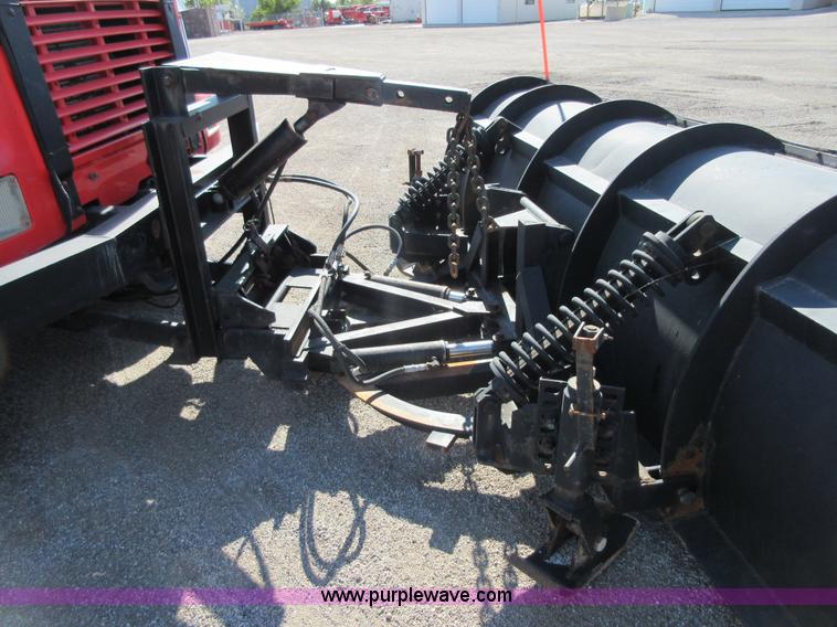 image for item I1954 1999 International 4900 dump truck