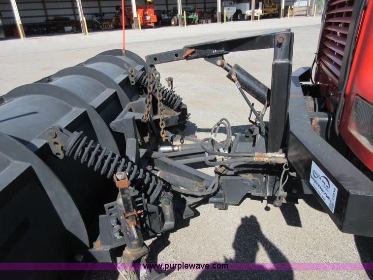 image for item I1954 1999 International 4900 dump truck