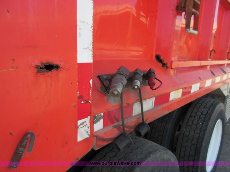 image for item I1954 1999 International 4900 dump truck