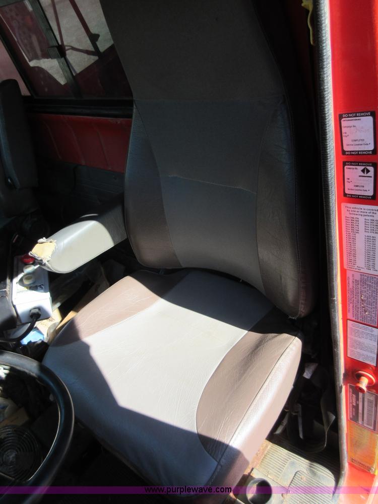 image for item I1954 1999 International 4900 dump truck