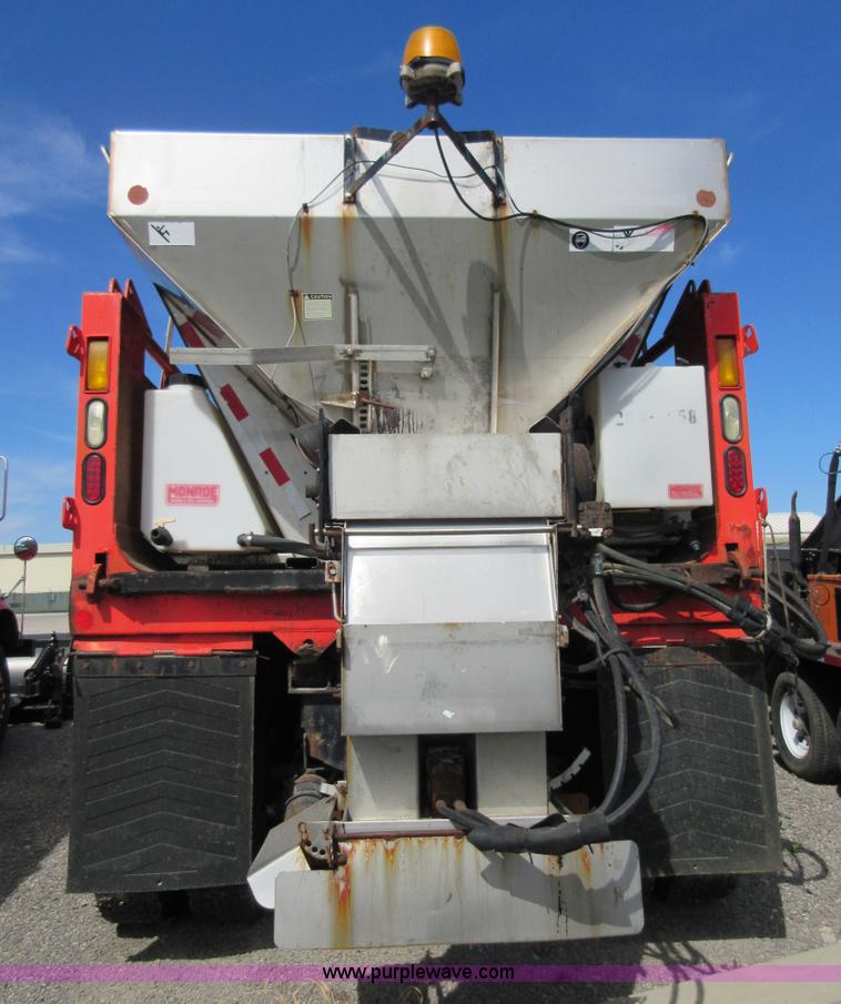 image for item I1958 1999 International 4900 dump truck