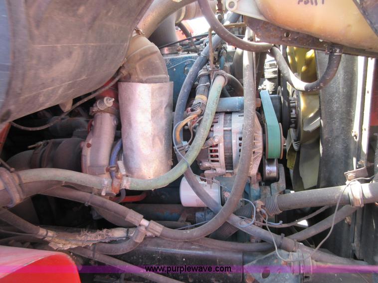 image for item I1958 1999 International 4900 dump truck