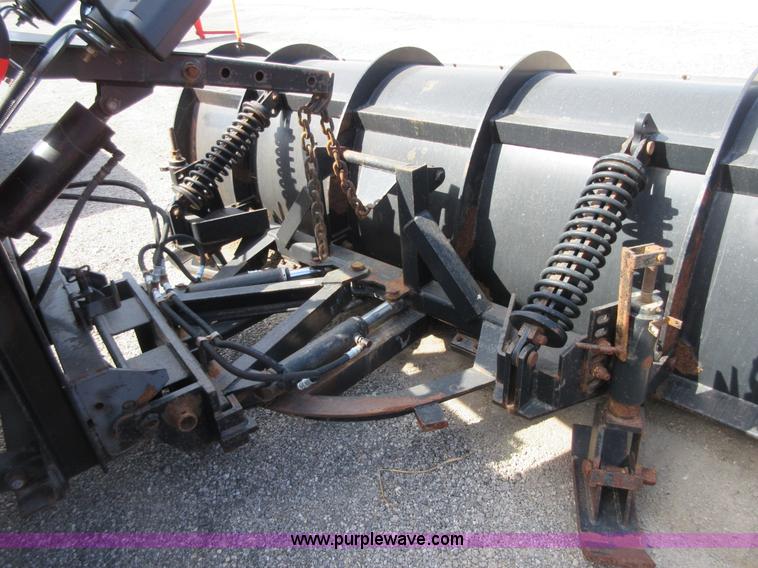 image for item I1958 1999 International 4900 dump truck