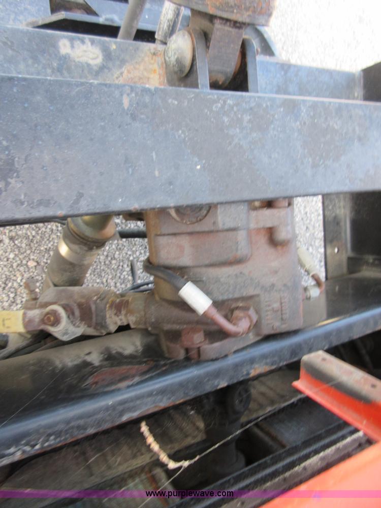 image for item I1958 1999 International 4900 dump truck