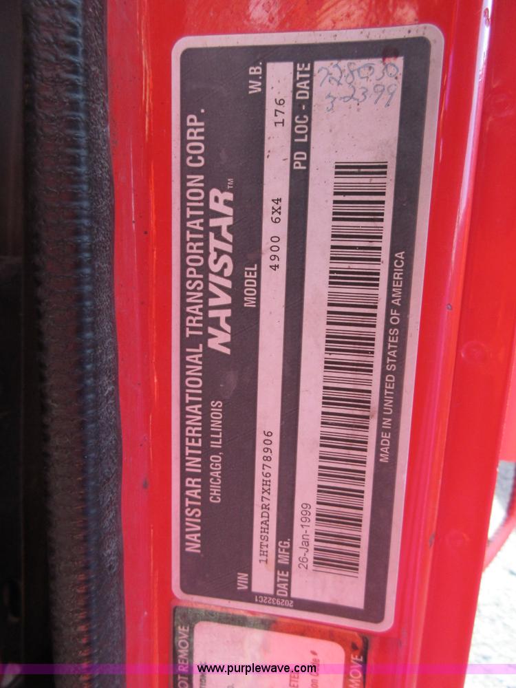 image for item I1958 1999 International 4900 dump truck