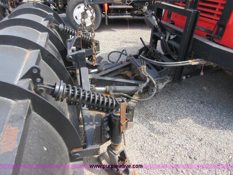 image for item I1959 1999 International 4900 dump truck