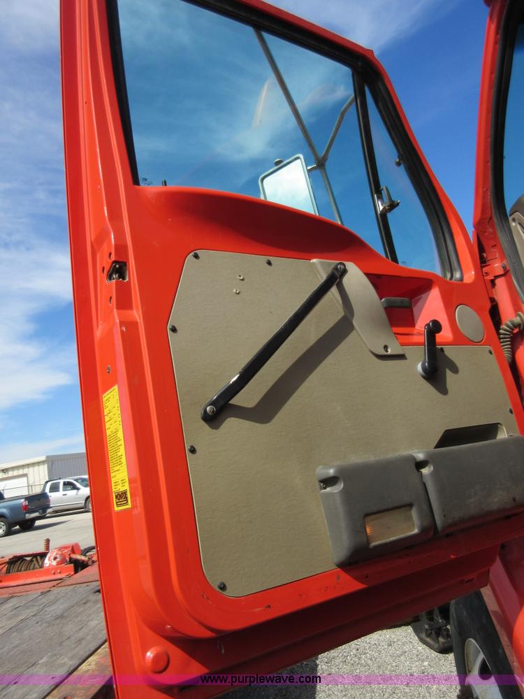 image for item I1961 2003 Sterling LT7500 dump truck