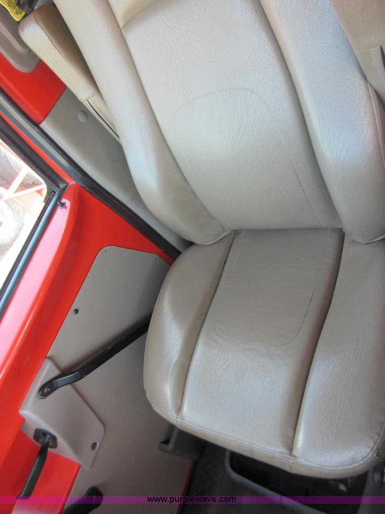 image for item I1961 2003 Sterling LT7500 dump truck