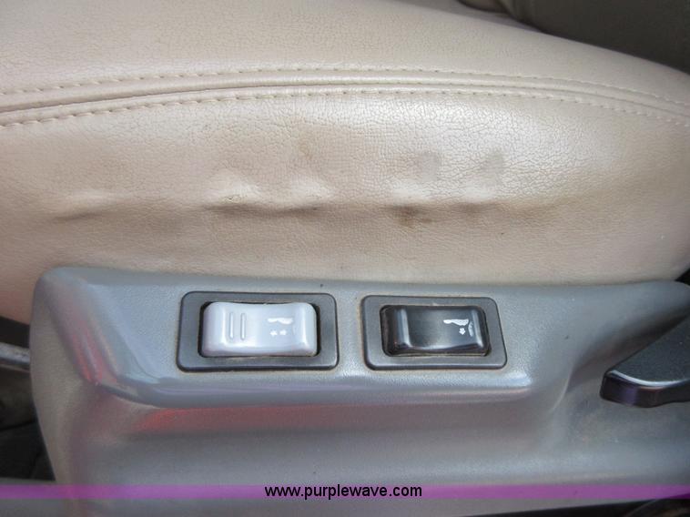 image for item I1961 2003 Sterling LT7500 dump truck