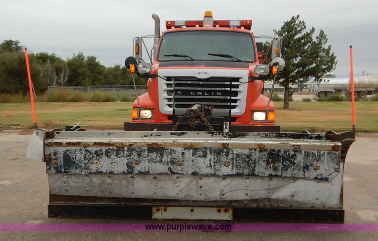 image for item K1664 2001 Sterling LP7500 dump truck