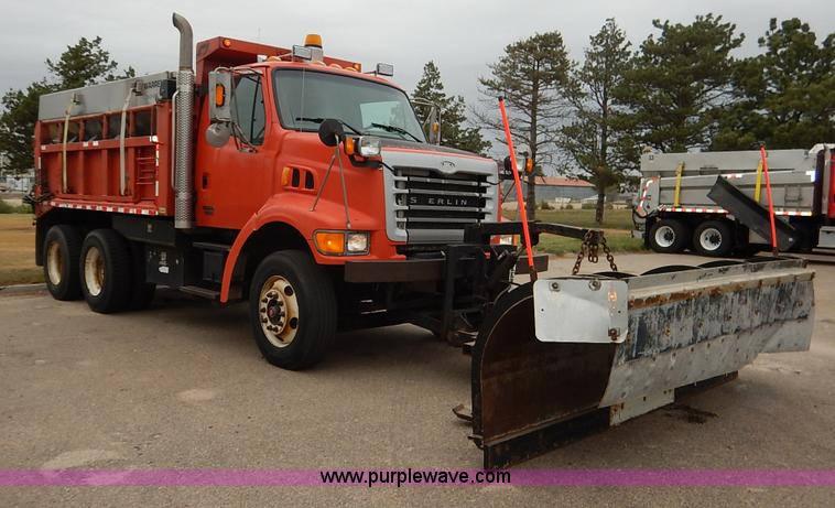 image for item K1664 2001 Sterling LP7500 dump truck