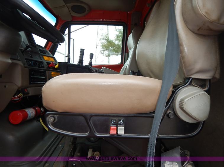 image for item K1664 2001 Sterling LP7500 dump truck