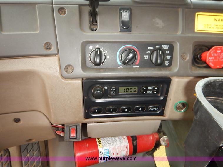 image for item K1664 2001 Sterling LP7500 dump truck