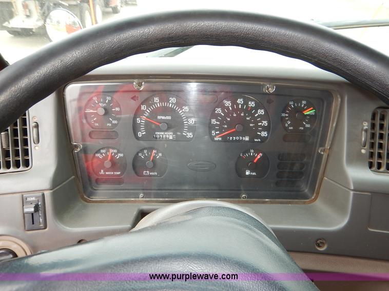 image for item K1664 2001 Sterling LP7500 dump truck